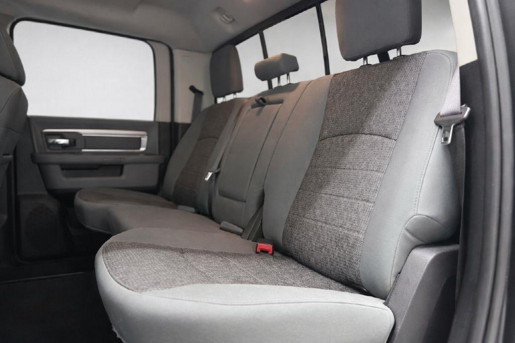 RAM 1500 SLT Crew Cab SWB 4WD 2017