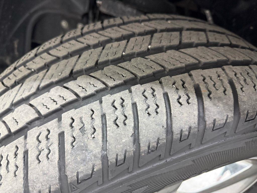 RAM 1500 SLT Crew Cab SWB 4WD 2017