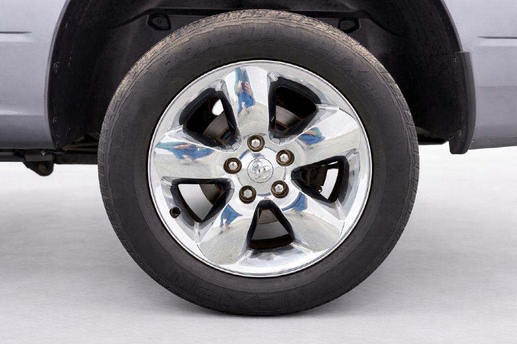 RAM 1500 SLT Crew Cab SWB 4WD 2017