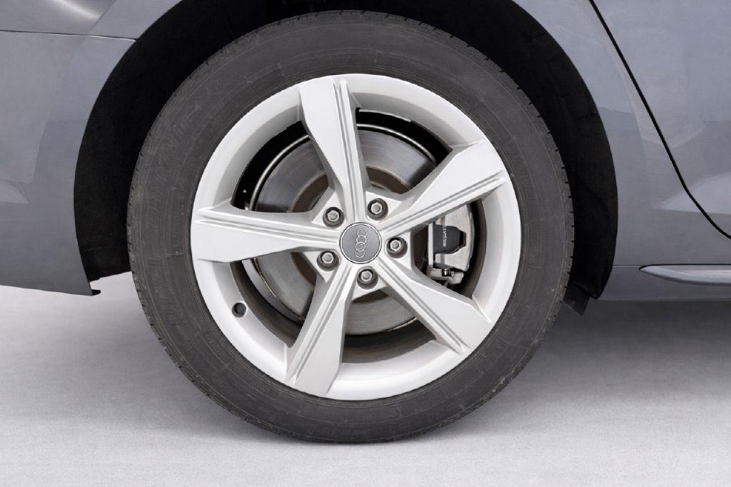 Audi A4 2.0 TFSI Premium quattro 7A 2019