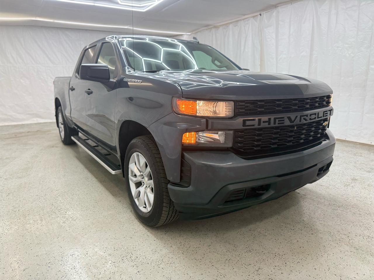 2019 Chevrolet Silverado 1500 Custom Crew Cab Long Box 4WD