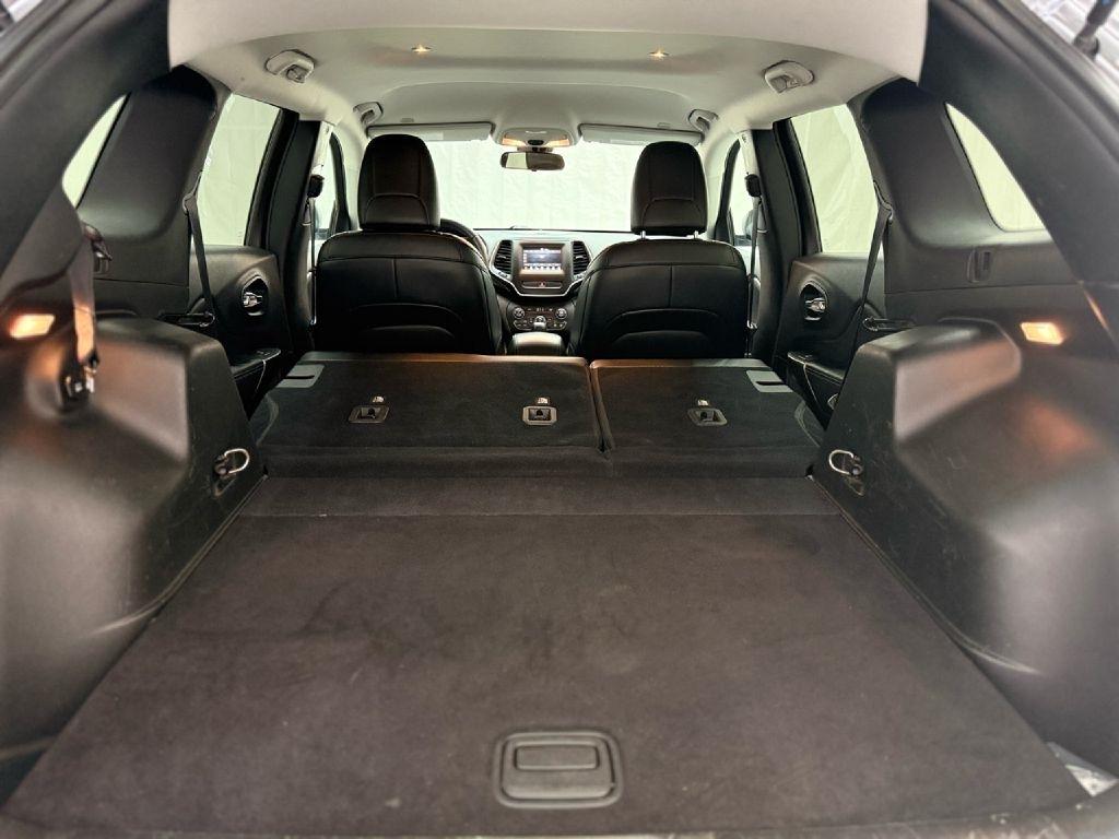 Jeep Cherokee Latitude Plus 4WD 2019