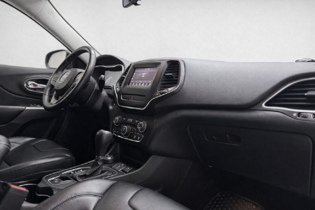 Jeep Cherokee Latitude Plus 4WD 2019