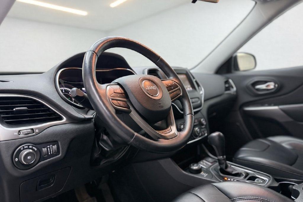 Jeep Cherokee Latitude Plus 4WD 2019