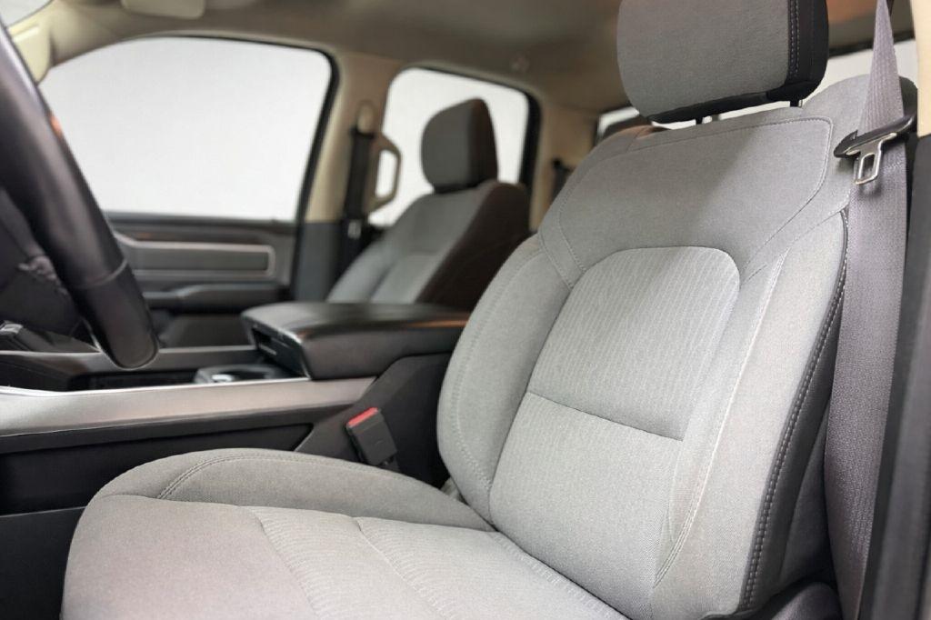 RAM 1500 Big Horn Quad Cab 2WD 2020