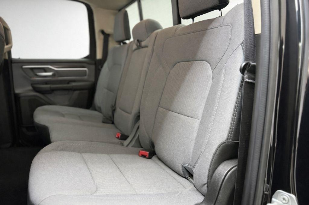 RAM 1500 Big Horn Quad Cab 2WD 2020