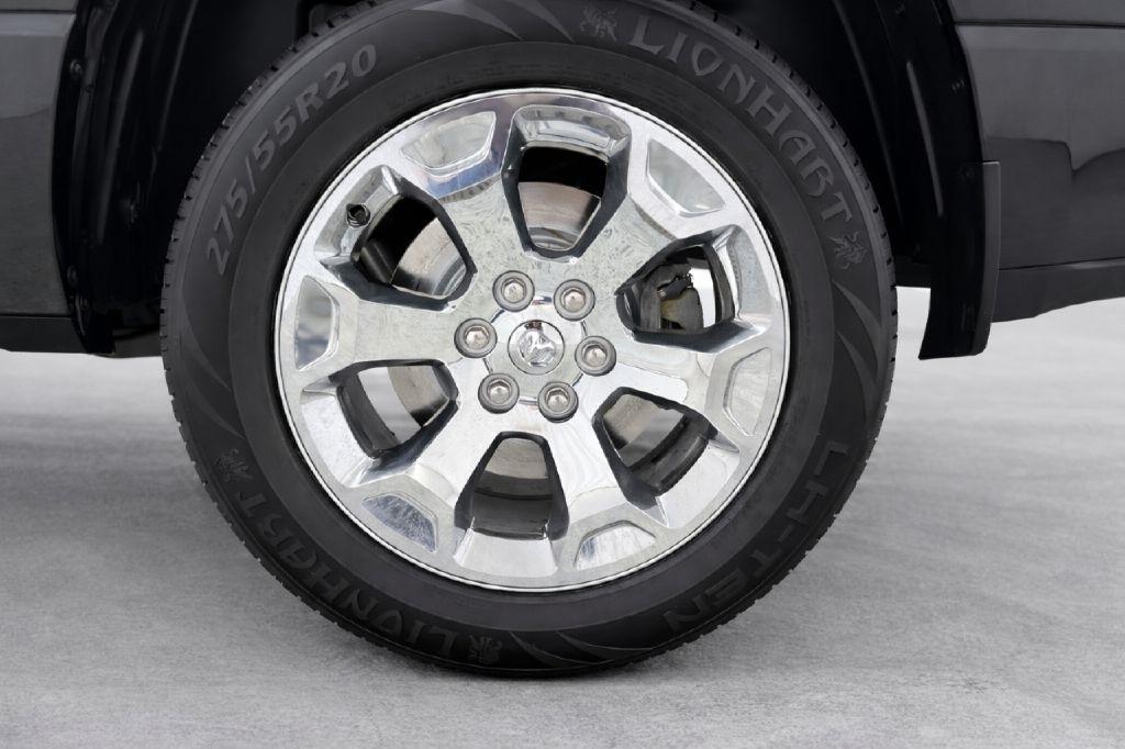 RAM 1500 Big Horn Quad Cab 2WD 2020