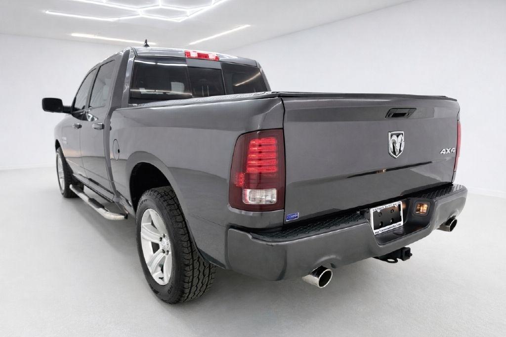 RAM 1500 Sport Crew Cab SWB 4WD 2016