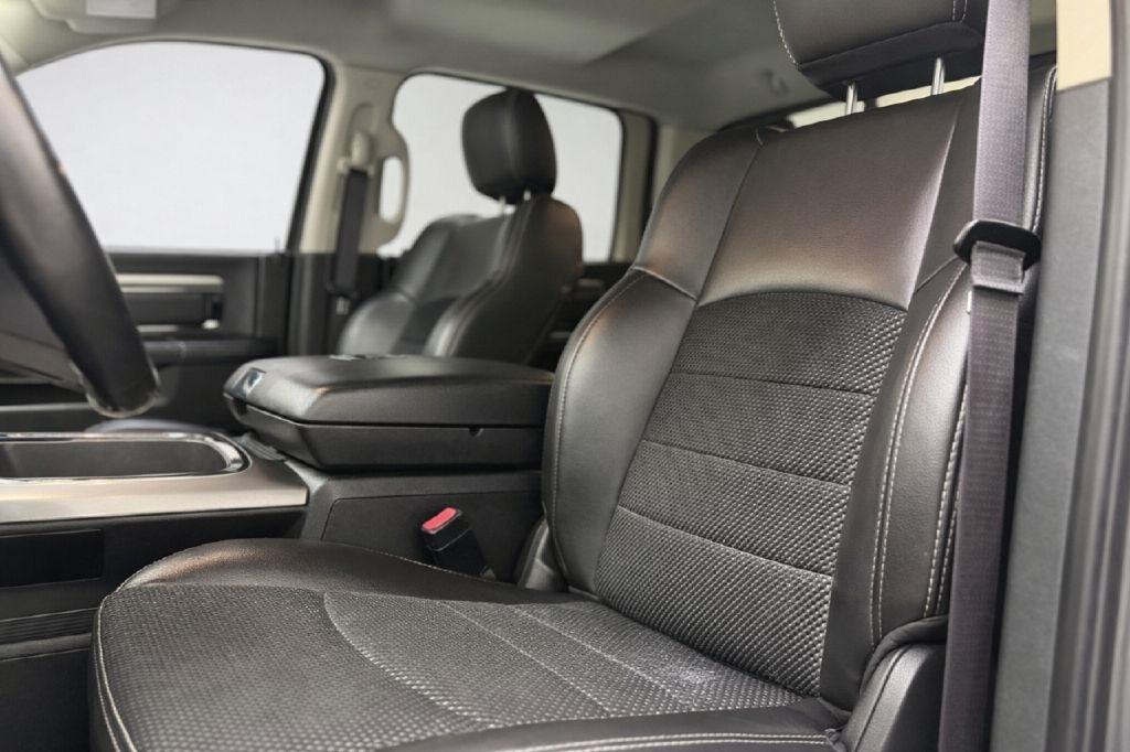 RAM 1500 Sport Crew Cab SWB 4WD 2016