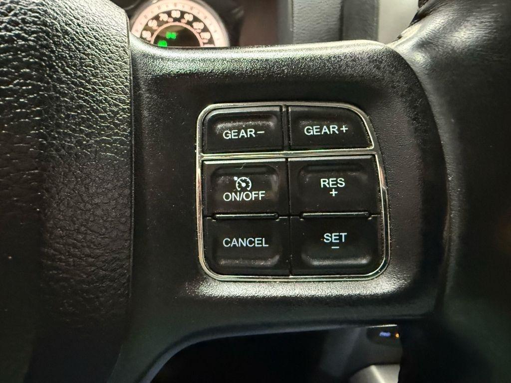 RAM 1500 Sport Crew Cab SWB 4WD 2016
