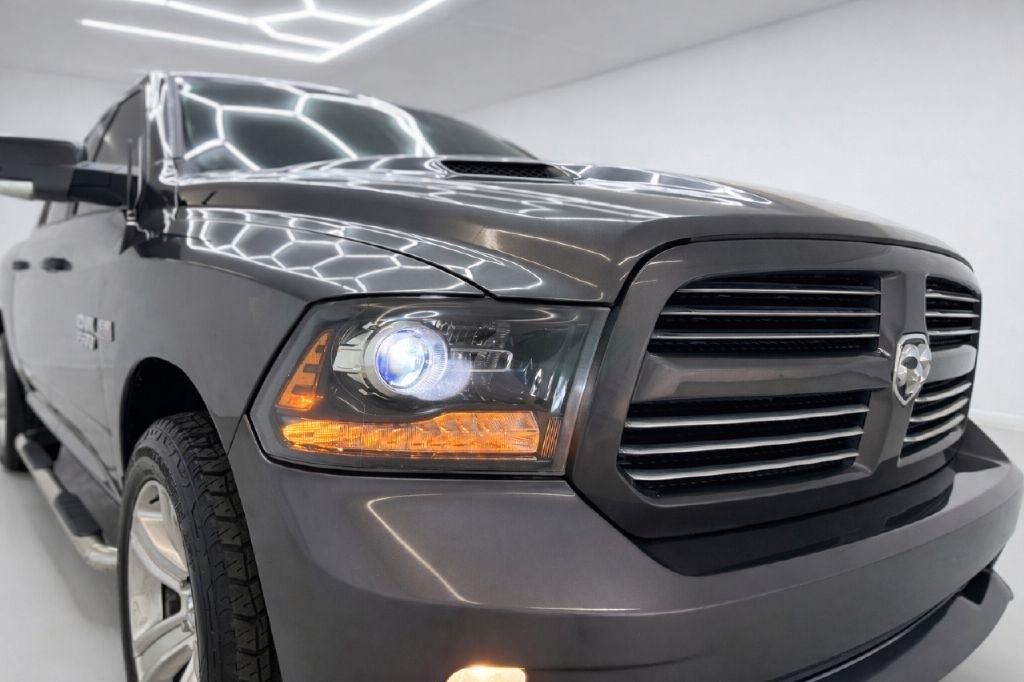 RAM 1500 Sport Crew Cab SWB 4WD 2016