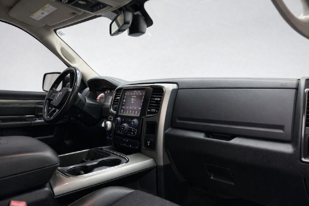 RAM 1500 Sport Crew Cab SWB 4WD 2016
