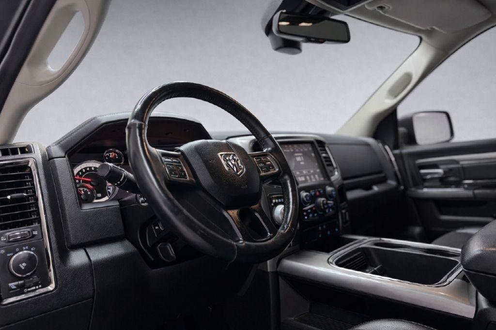 RAM 1500 Sport Crew Cab SWB 4WD 2016