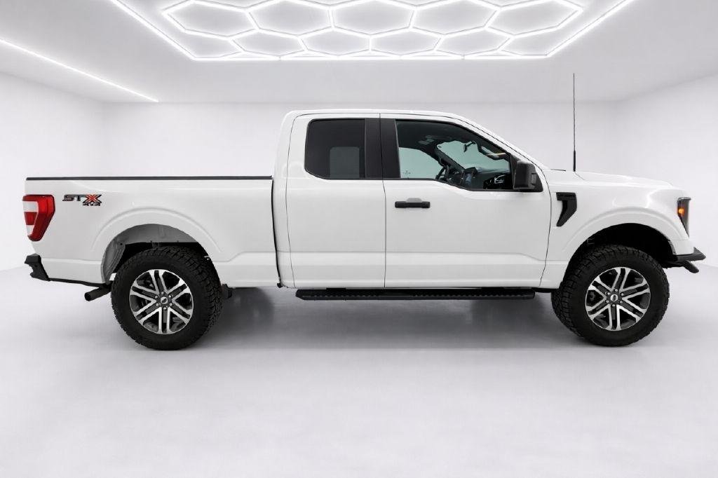 Ford F-150 XL SuperCab 6.5-ft. Bed 4WD 2023