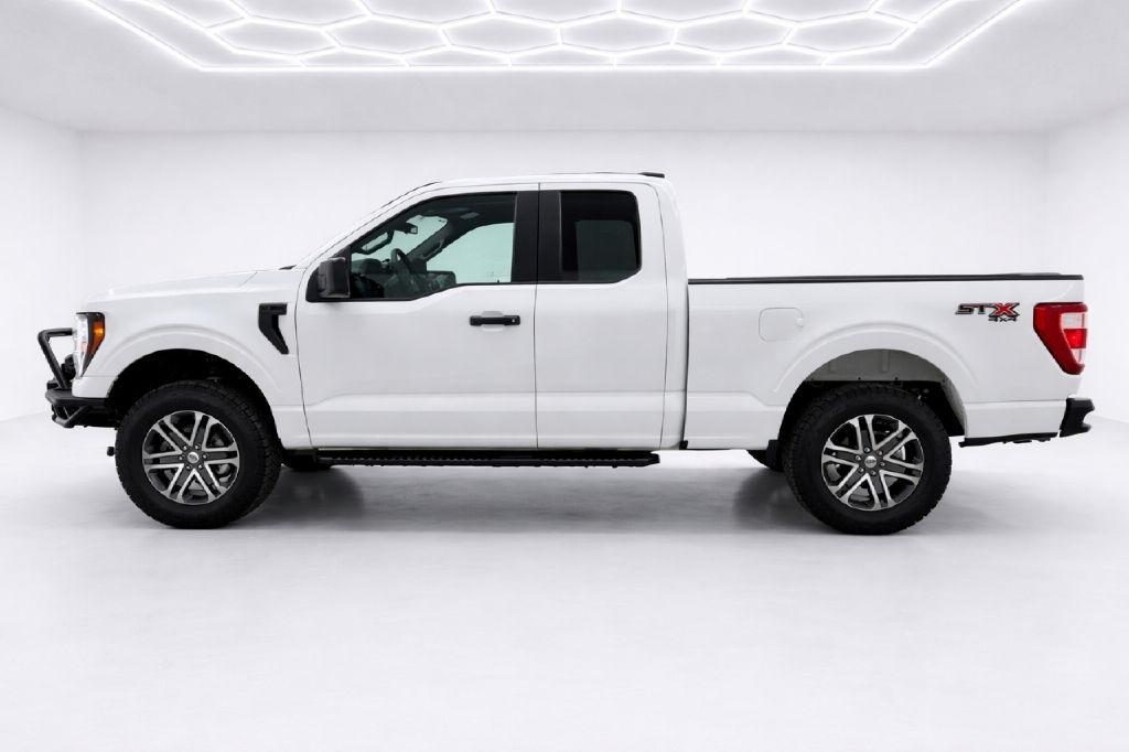 Ford F-150 XL SuperCab 6.5-ft. Bed 4WD 2023