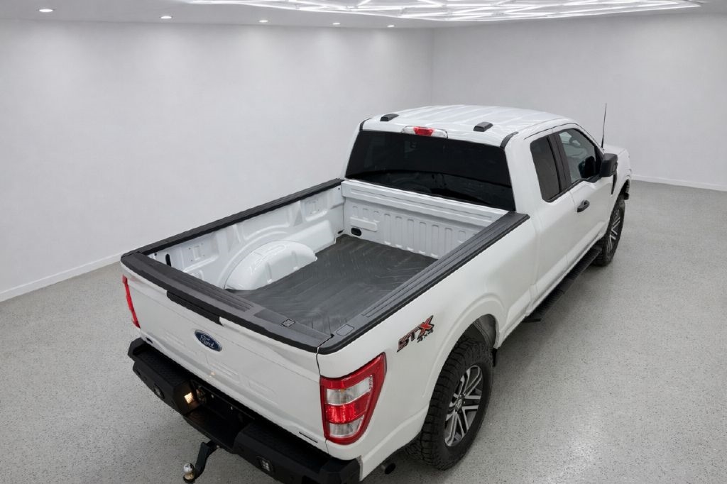 Ford F-150 XL SuperCab 6.5-ft. Bed 4WD 2023