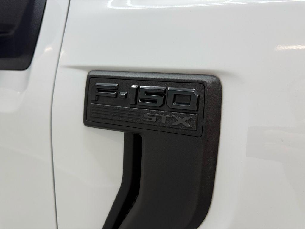 Ford F-150 XL SuperCab 6.5-ft. Bed 4WD 2023