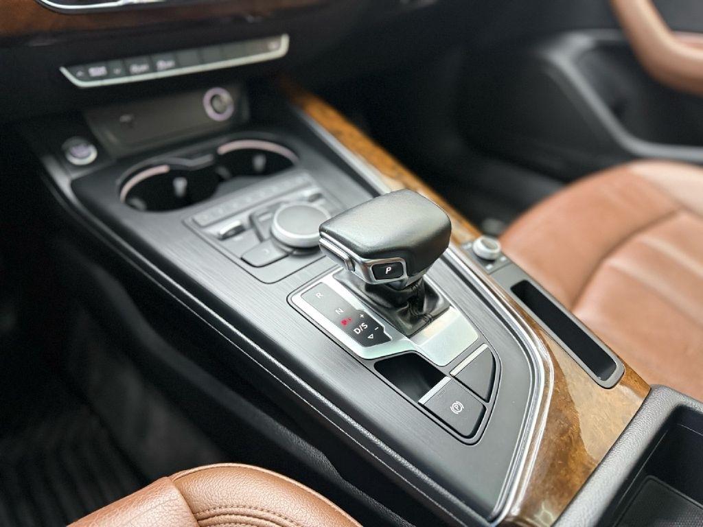 Audi A4 2.0 TFSI Premium quattro 7A 2019