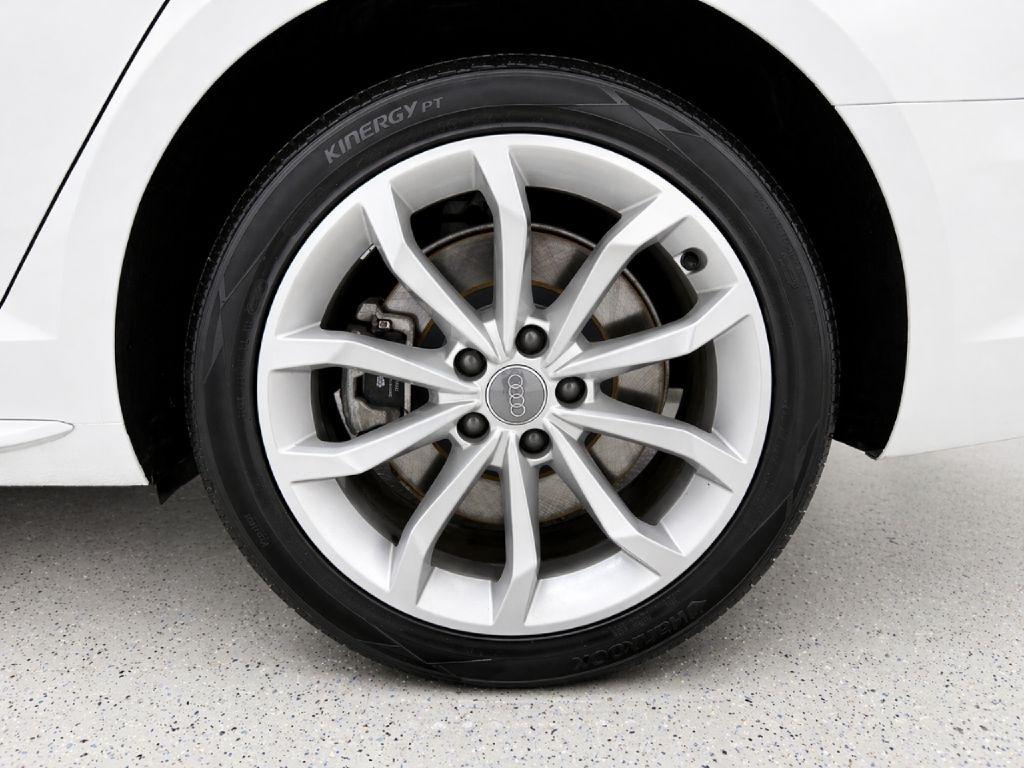Audi A4 2.0 TFSI Premium quattro 7A 2019