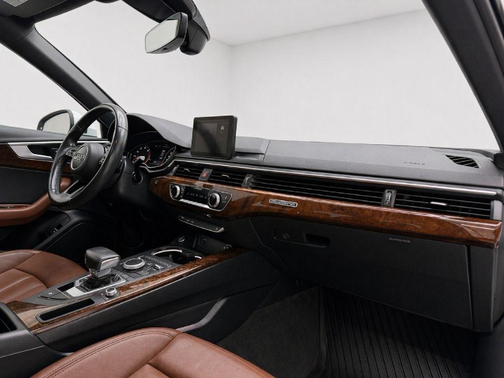 Audi A4 2.0 TFSI Premium quattro 7A 2019