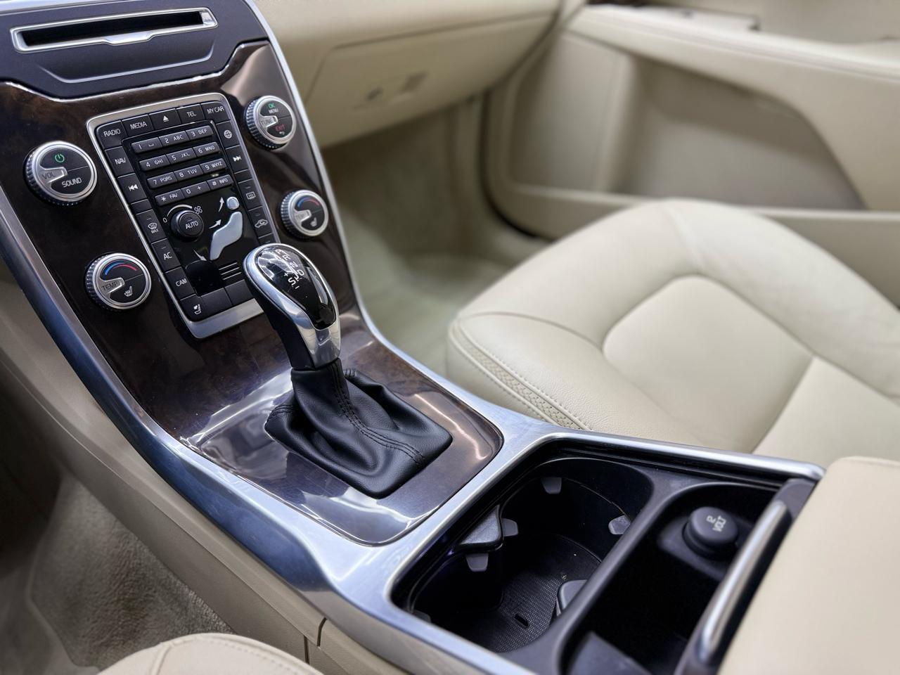 Volvo XC70 T5 Premier AWD 2016