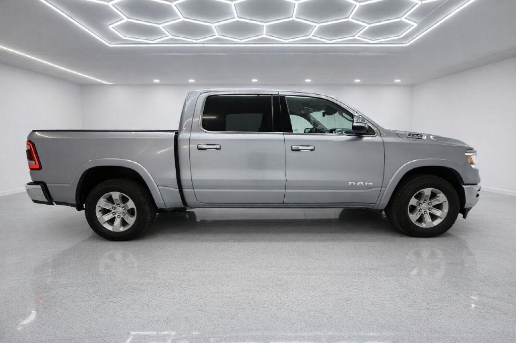RAM 1500 Laramie Crew Cab SWB 4WD 2022