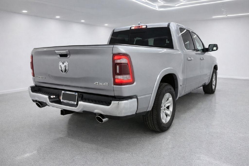 RAM 1500 Laramie Crew Cab SWB 4WD 2022