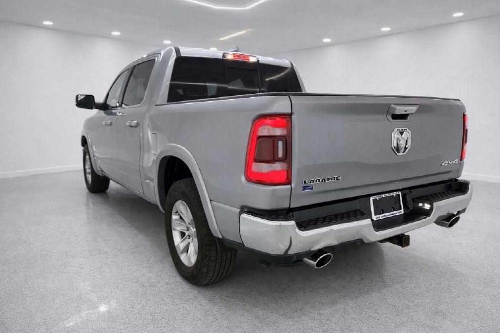 RAM 1500 Laramie Crew Cab SWB 4WD 2022