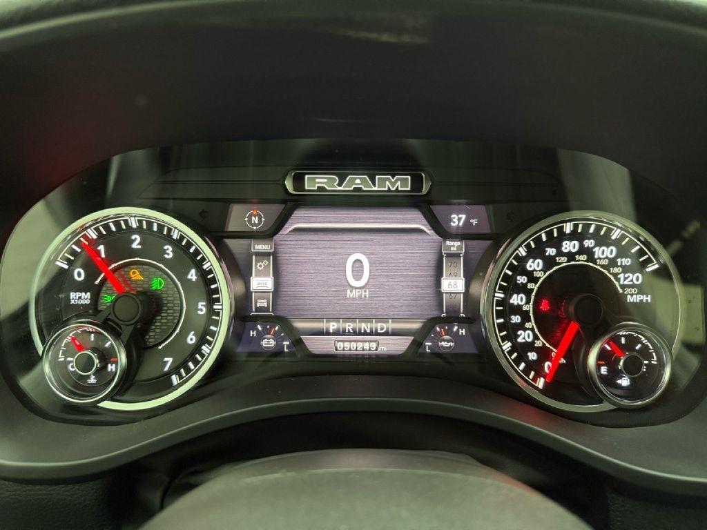 RAM 1500 Laramie Crew Cab SWB 4WD 2022