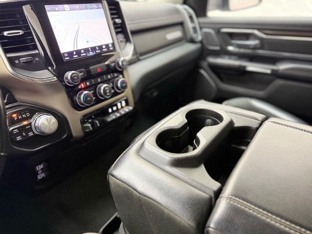 RAM 1500 Laramie Crew Cab SWB 4WD 2022