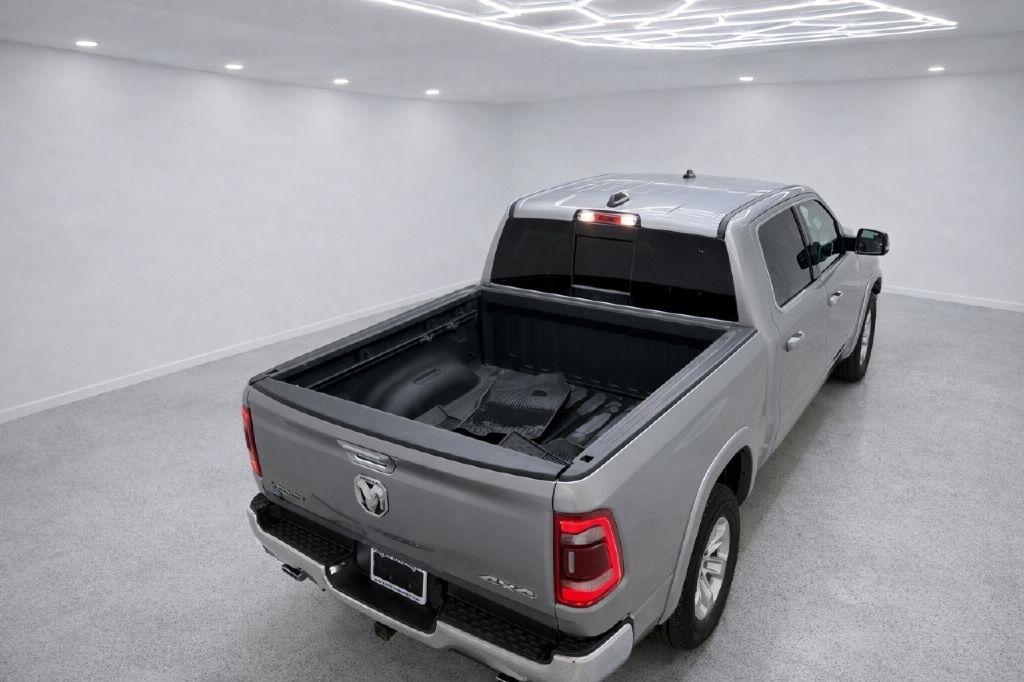RAM 1500 Laramie Crew Cab SWB 4WD 2022