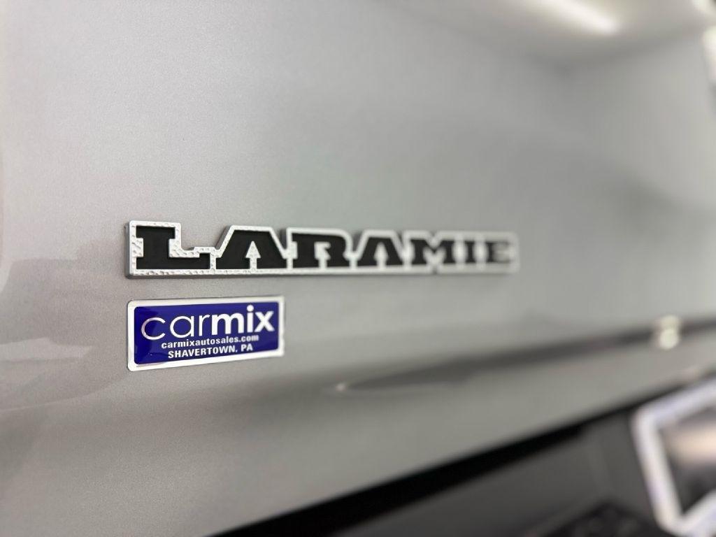 RAM 1500 Laramie Crew Cab SWB 4WD 2022