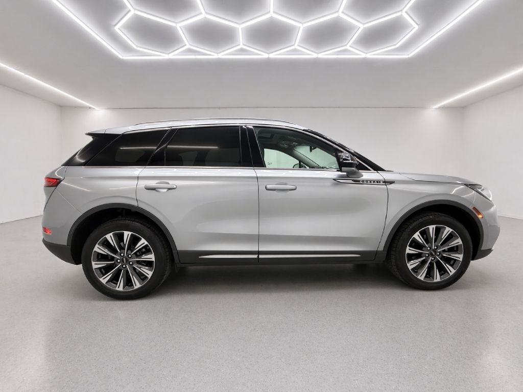 Lincoln Corsair Reserve AWD 2022