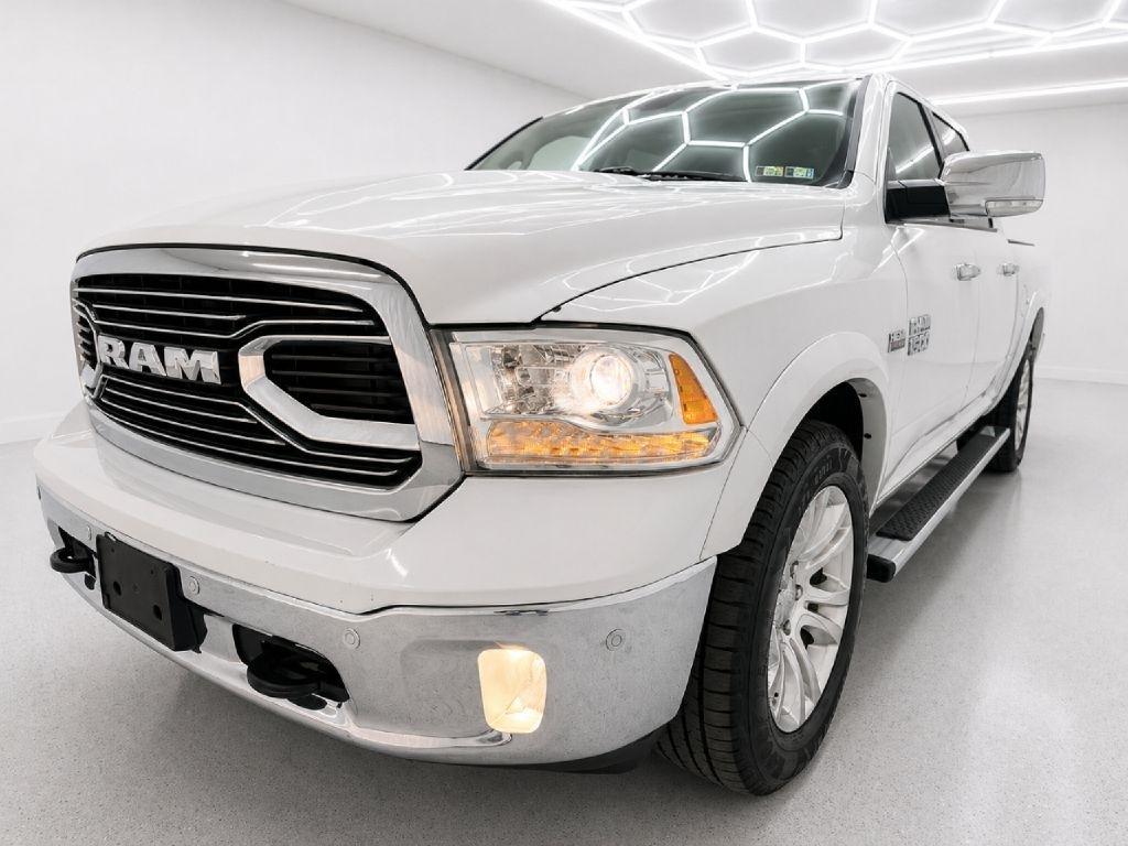 RAM 1500 Longhorn Crew Cab SWB 4WD 2017