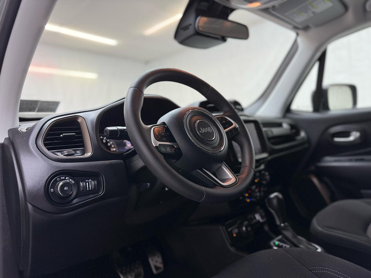 Jeep Renegade Latitude 2023