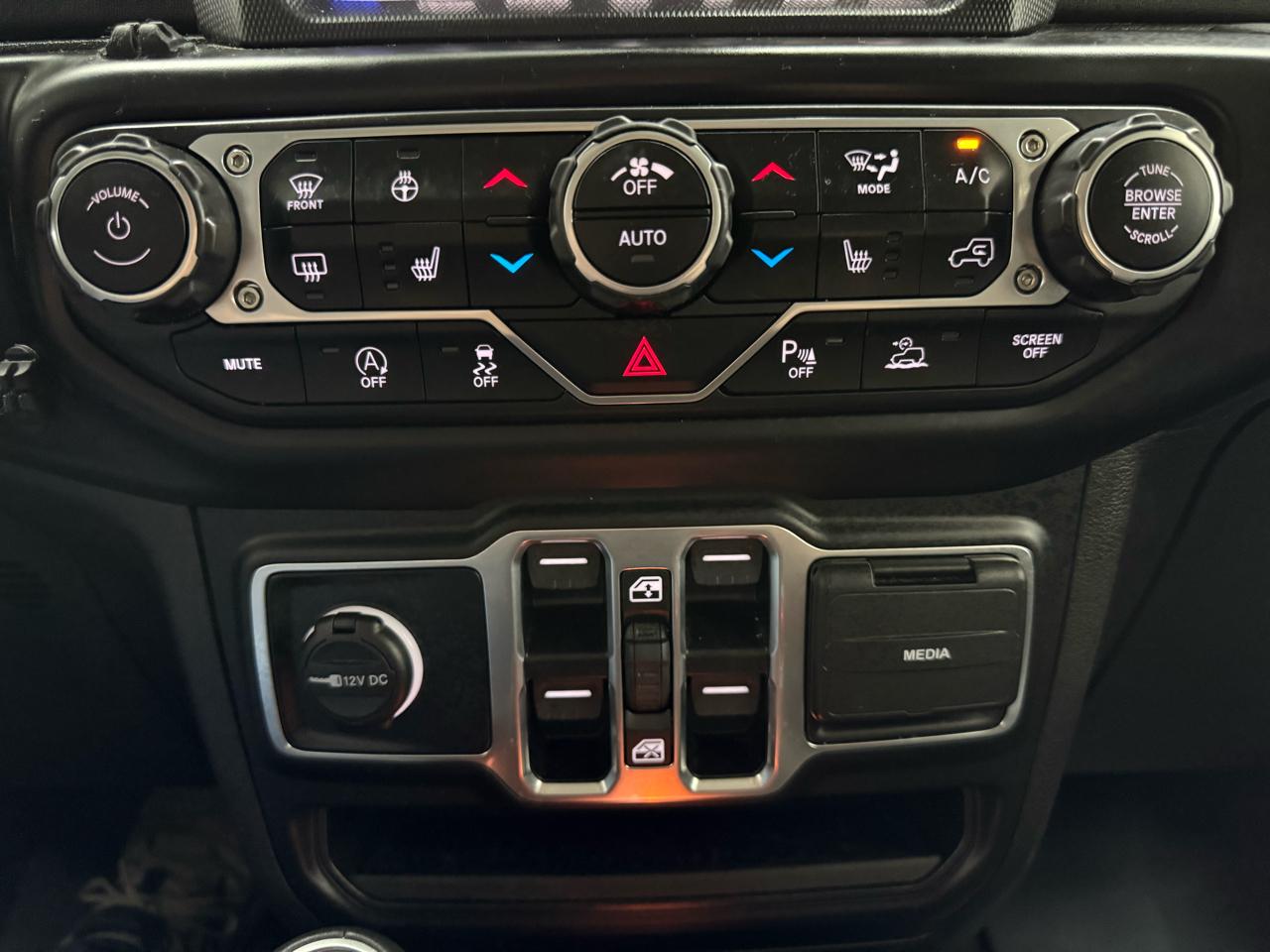 Jeep Wrangler Unlimited Sahara 2023