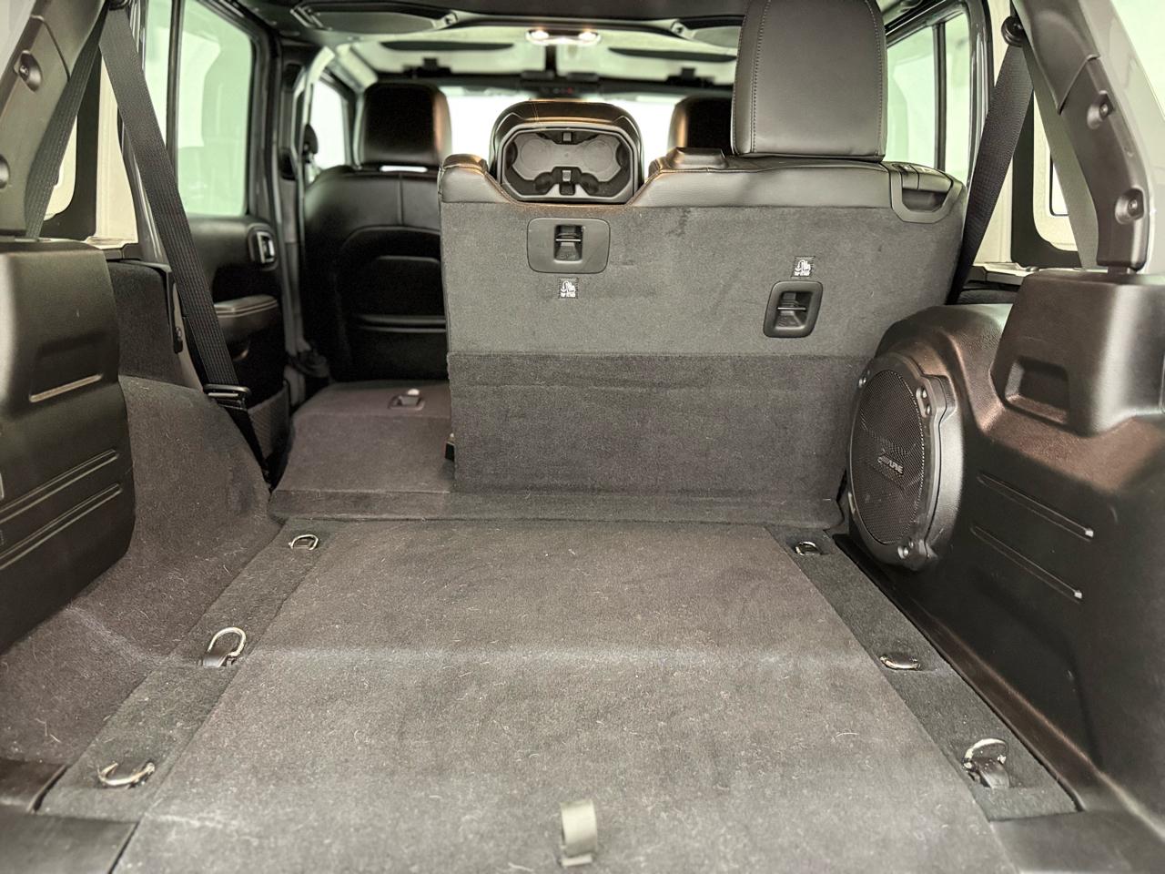 Jeep Wrangler Unlimited Sahara 2023