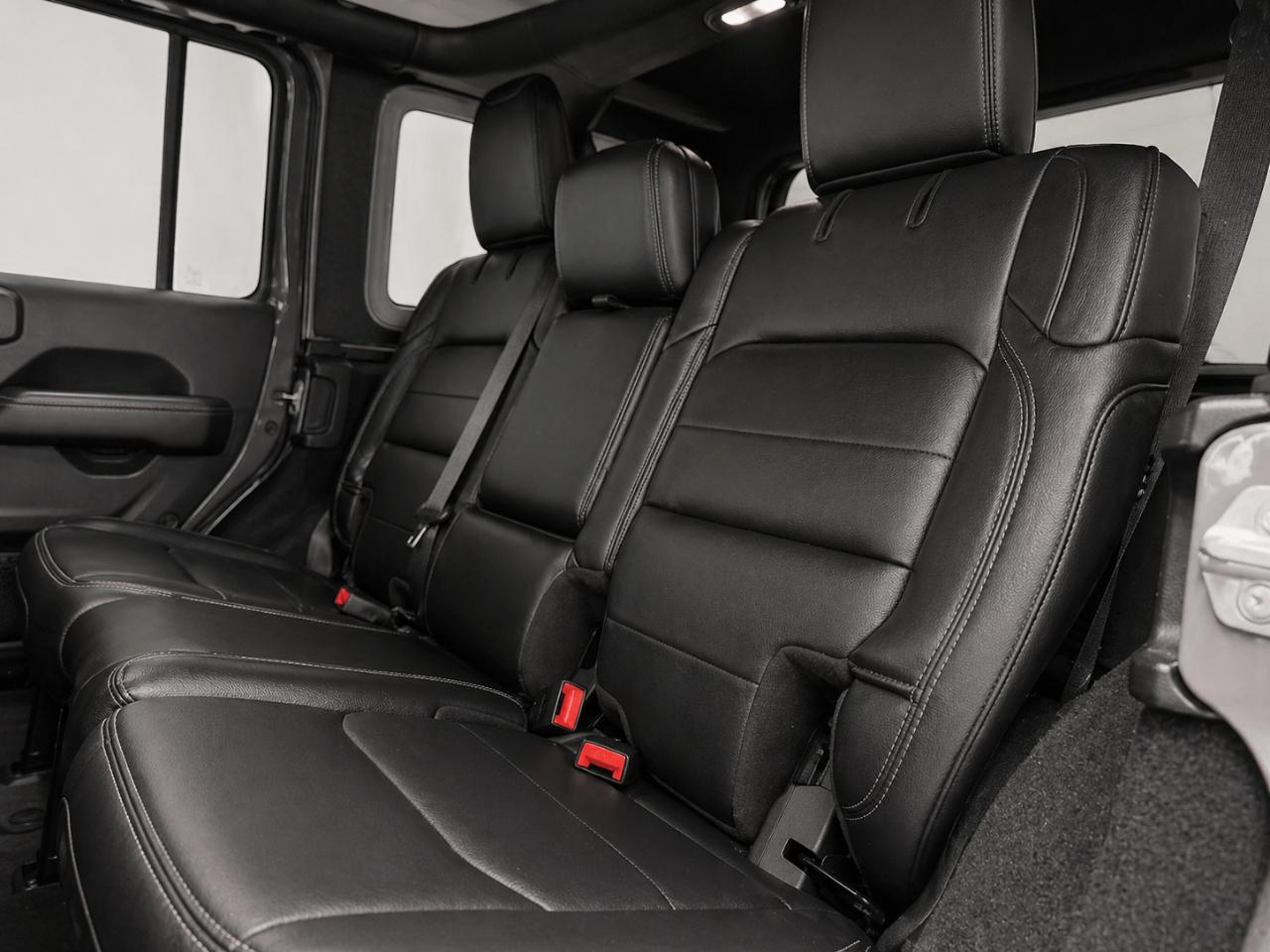 Jeep Wrangler Unlimited Sahara 2023