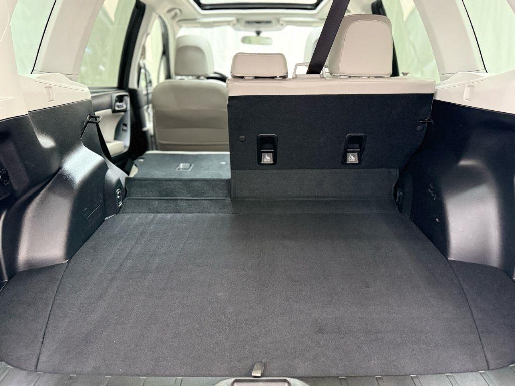 Subaru Forester 2.5i Limited 2017