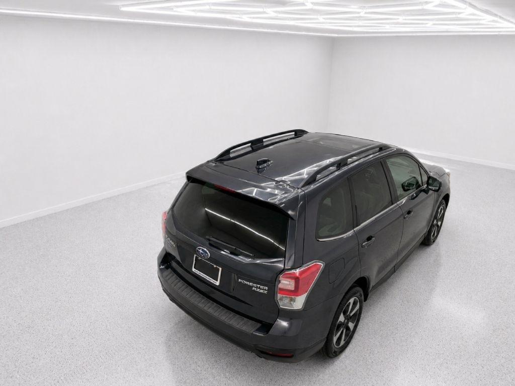 Subaru Forester 2.5i Limited 2017