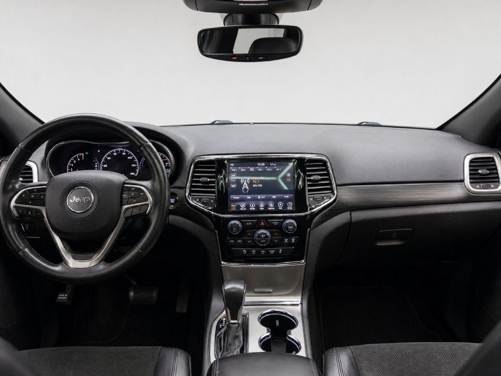 Jeep Grand Cherokee Laredo 4WD 2019