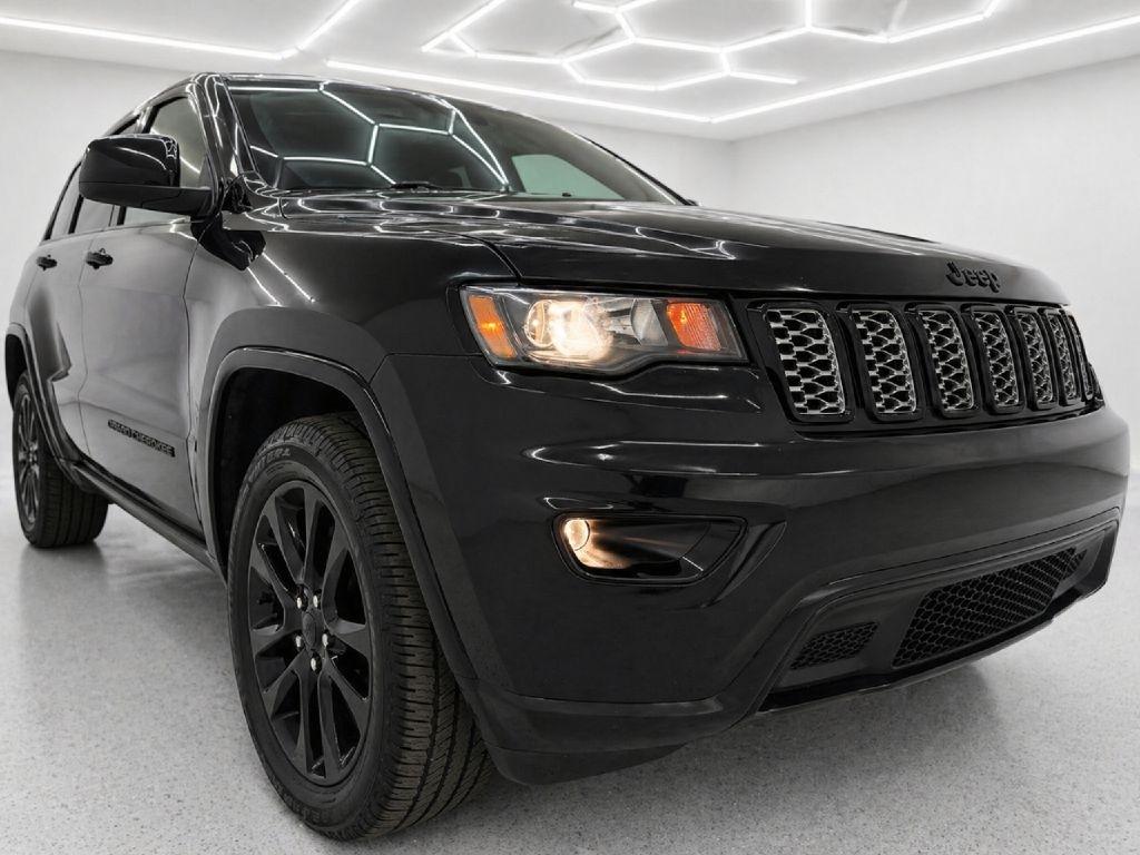 Jeep Grand Cherokee Laredo 4WD 2019