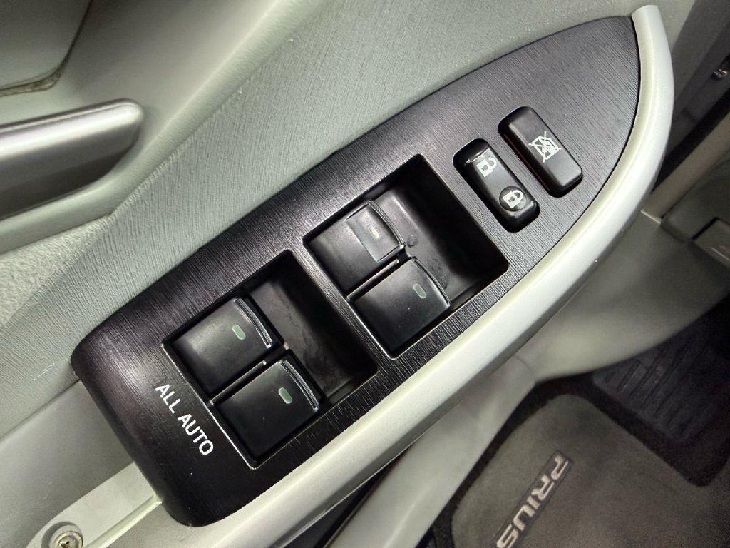 Toyota Prius Four 2015