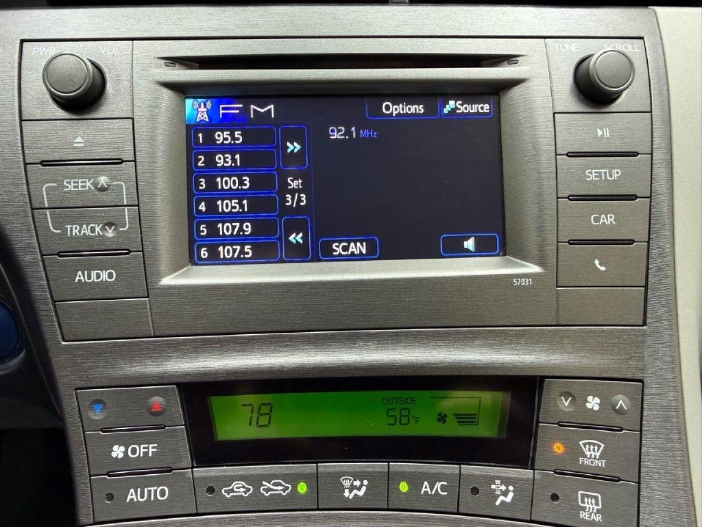 Toyota Prius Four 2015