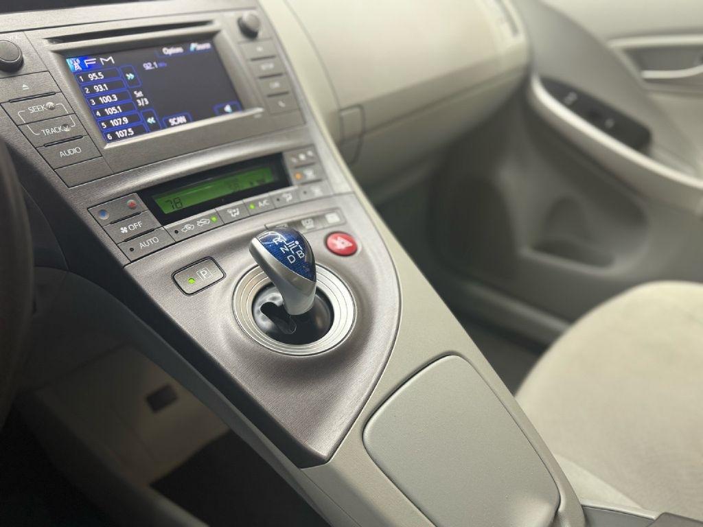 Toyota Prius Four 2015