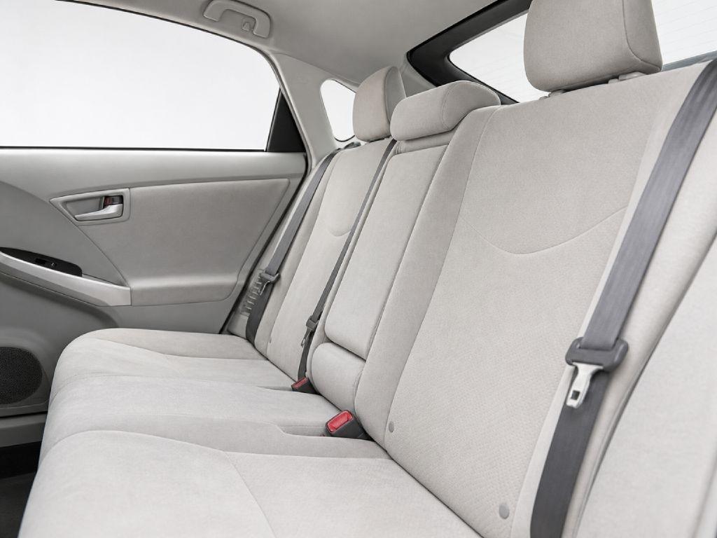 Toyota Prius Four 2015