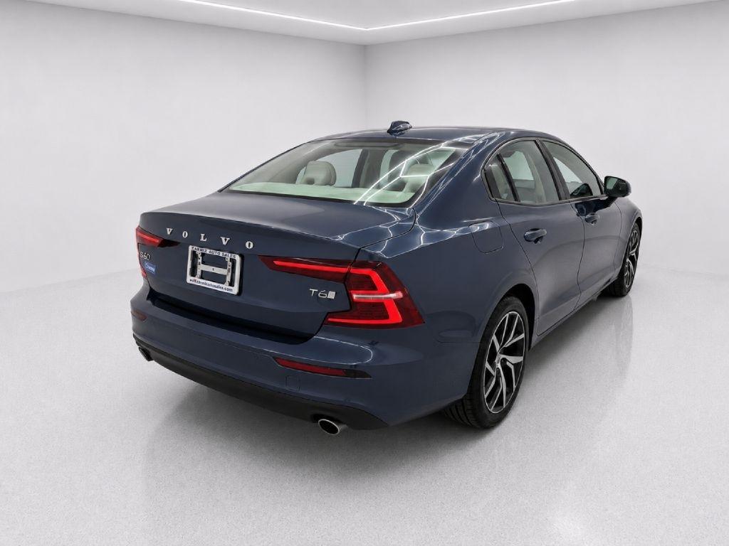 Volvo S60 T6 Momentum AWD 2020