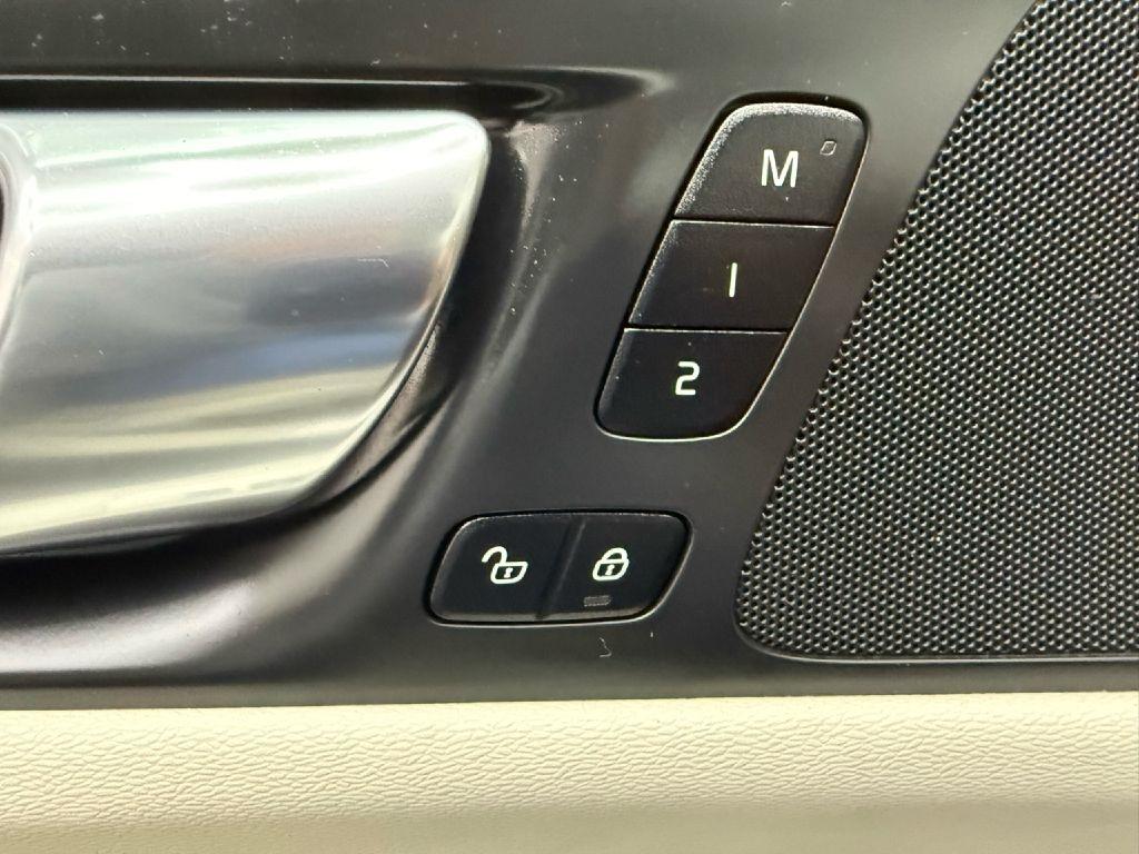 Volvo S60 T6 Momentum AWD 2020