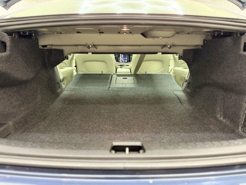 Volvo S60 T6 Momentum AWD 2020