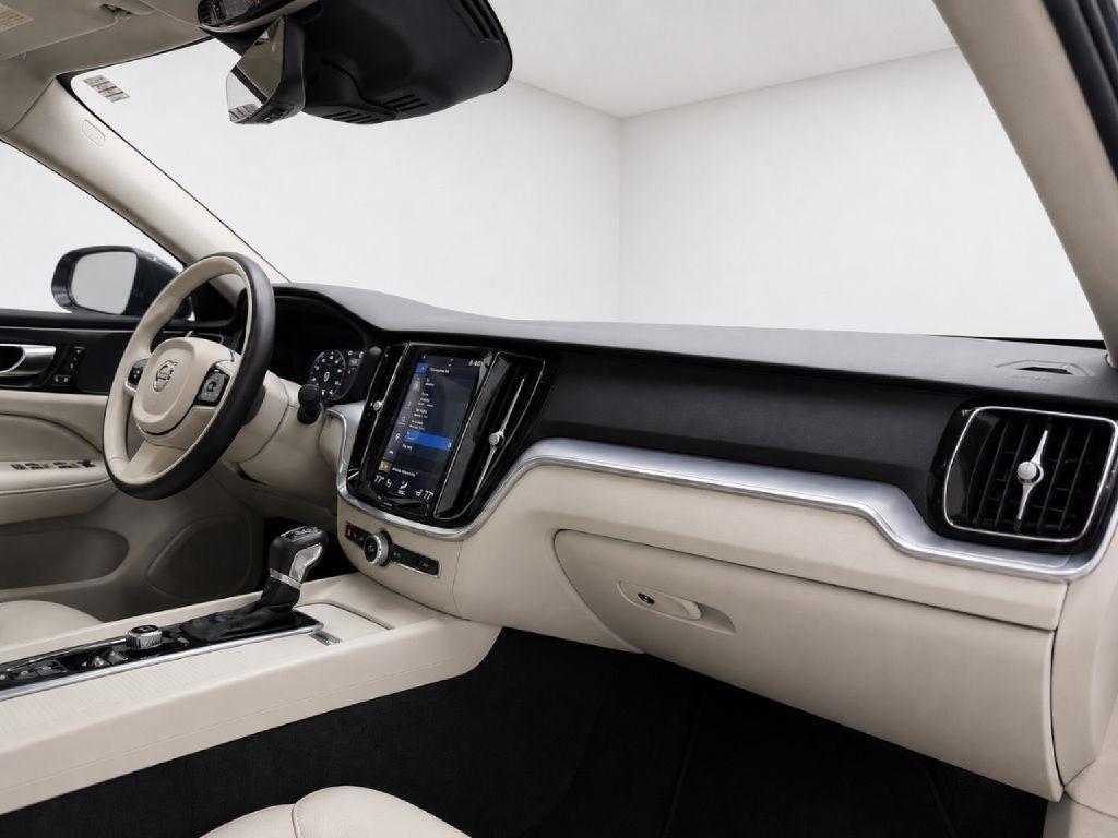 Volvo S60 T6 Momentum AWD 2020